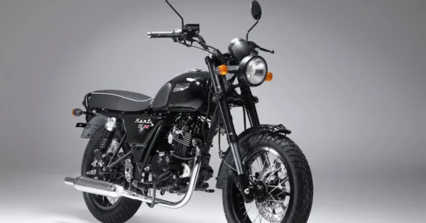 Quel est le prix d’une assurance moto 125 en 2024 Moto Hunt S 125cc au style rétro classique noir